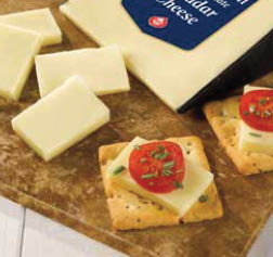 Dietz & Watson Horseradish Cheddar
